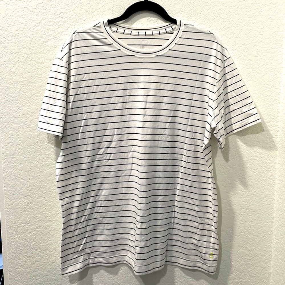 Lululemon | Men’s Striped Short Sleeve Tee